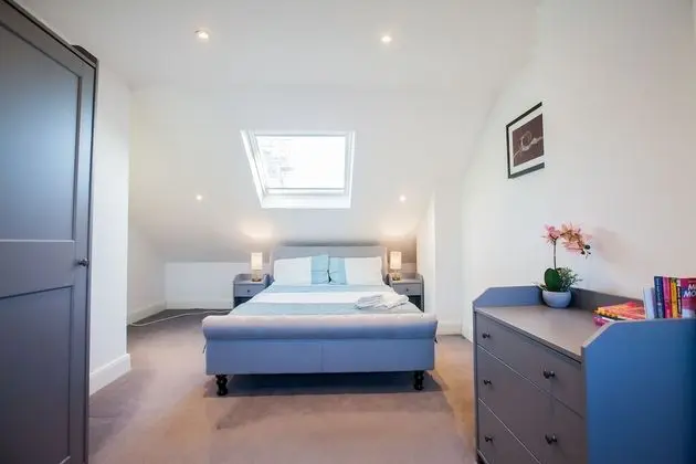 Surbiton Luxury 3 bed House with Garden - Öne Çıkan Resim