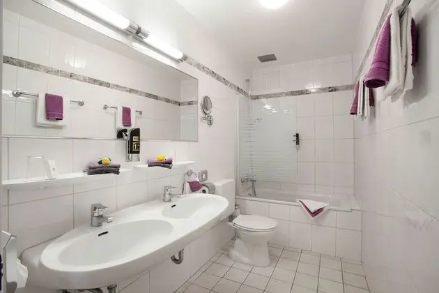Sure Hotel by Best Western Ambassador Duesseldorf - Banyo Tipleri