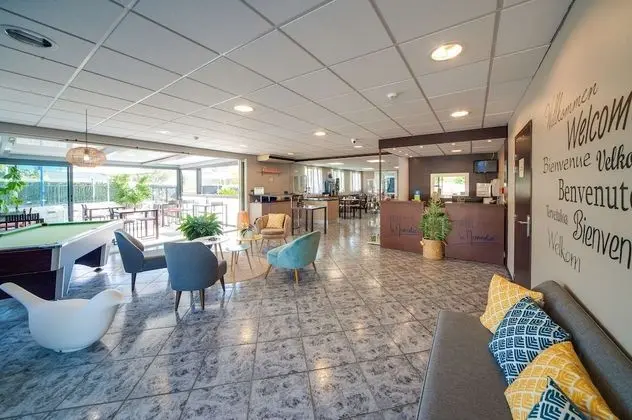 Sure Hotel by Best Western Beziers Le Monestie - Lobi