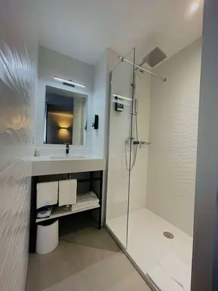 Sure Hotel by Best Western Les Portes de Montauban - Banyo Tipleri