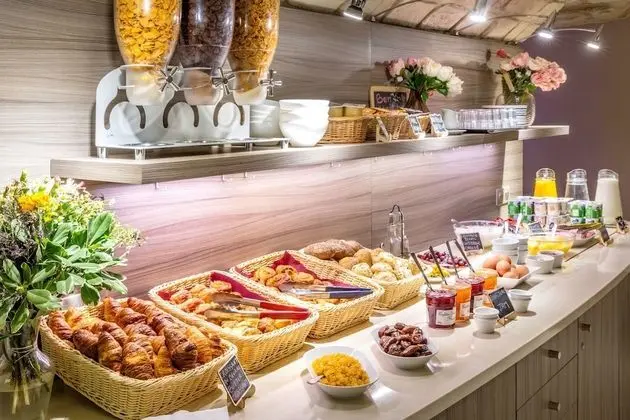 Sure Hotel by Best Western Paris Gare du Nord - Yerinde Yemek