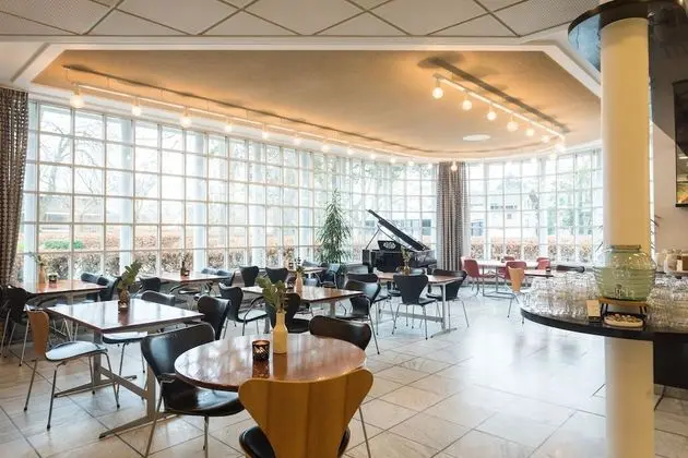 Sure Hotel by Best Western Schaeffergaarden - Yerinde Yemek