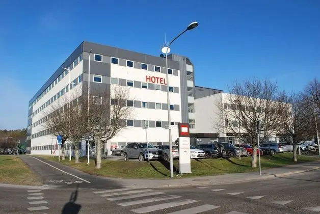 Sure Hotel by Best Western Spanga - Dış Mekan