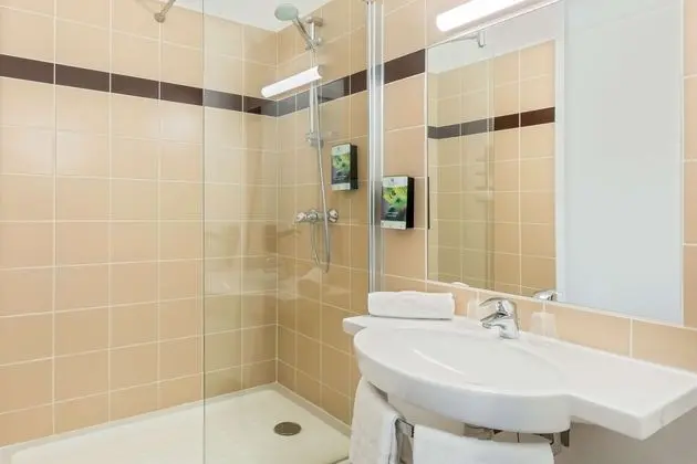 Sure Hotel by Best Western St-Amand-les-Eaux - Banyo Tipleri