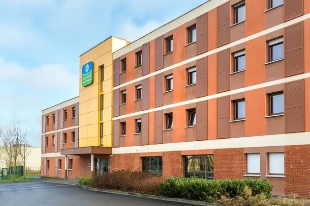 Sure Hotel by Best Western St-Amand-les-Eaux - Dış Mekan