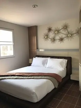 Sureena Hotel - Oda