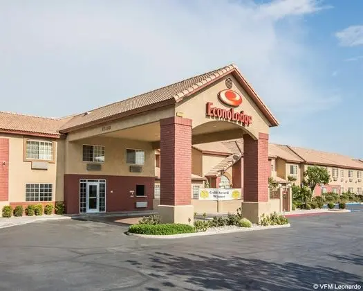 SureStay Hotel by Best Western Fontana