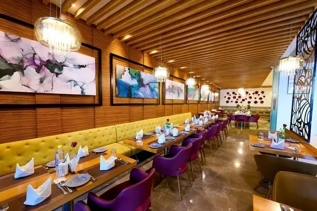 Surestay Hotel By Best Western Model Town Amritsar - Yerinde Yemek