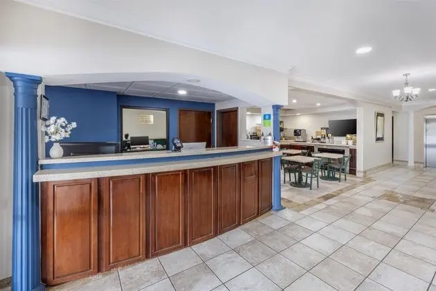 SureStay Hotel by Best Western Morganton - Lobi