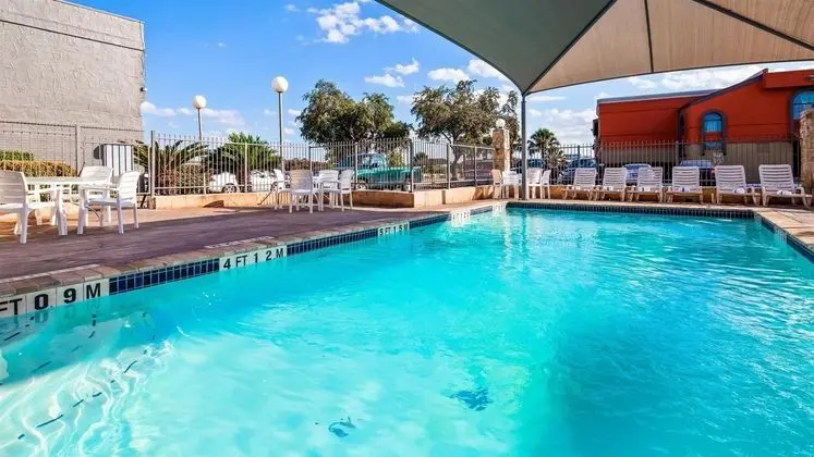 SureStay Hotel by Best Western San Antonio Northeast
