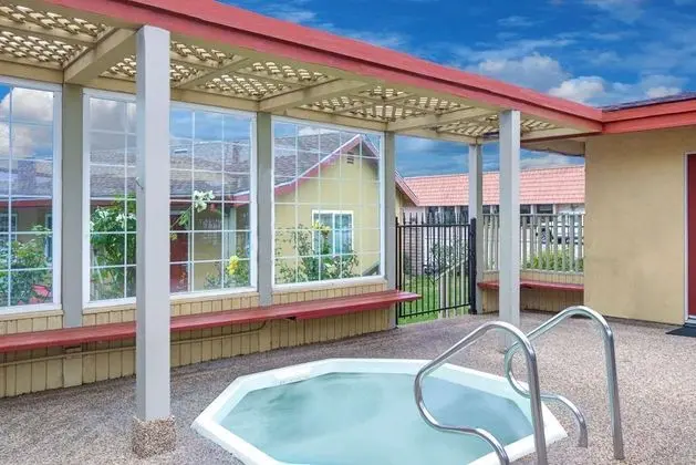SureStay Hotel by Best Western Seaside Monterey - Havuz