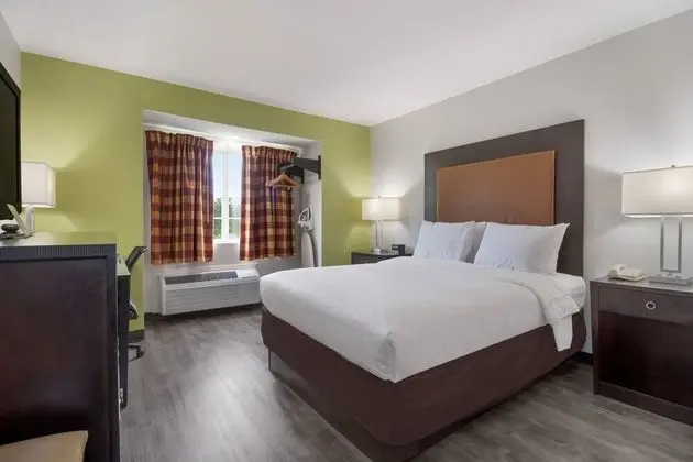 SureStay Hotel by Best Western Shallotte - Oda