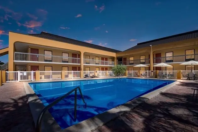 SureStay Hotel by Best Western St. Pete Clearwater Airport