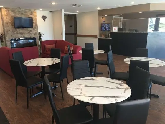 SureStay Hotel by Best Western Weimar - Lobi