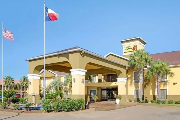 SureStay Plus Hotel by Best Western Alvin