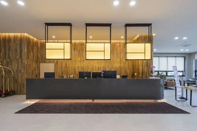 SureStay Plus Hotel By Best Western Asan - Lobi