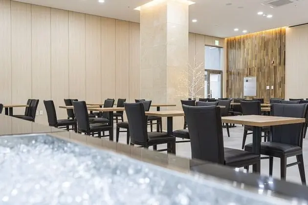 SureStay Plus Hotel By Best Western Asan - Yerinde Yemek