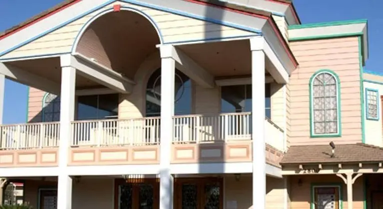 SureStay Plus Hotel by Best Western Bakersfield North