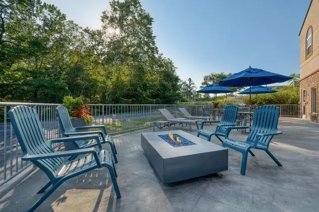 SureStay Plus Hotel by Best Western Elizabethtown - Oda