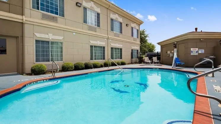 SureStay Plus Hotel by Best Western Mesquite - Havuz