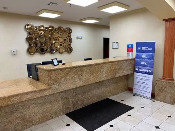 SureStay Plus Hotel by Best Western Mesquite - Lobi