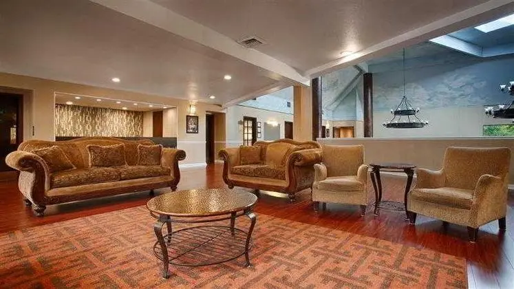 SureStay Plus Hotel by Best Western Reno Airport