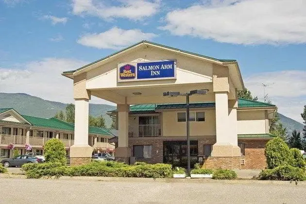 SureStay Plus Hotel By Best Western Salmon Arm