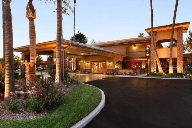 Surestay Plus Hotel by Best Western San Bernadino