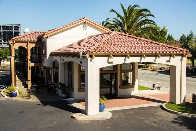 SureStay Plus by Best Western Santa Clara Silicon