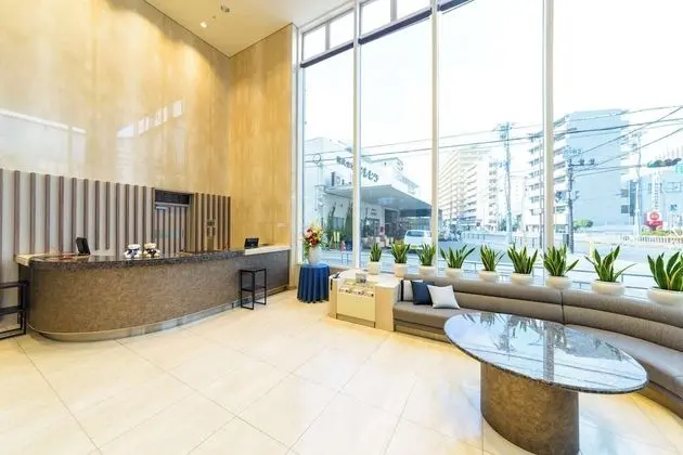 SureStay Plus Hotel by Best Western Shin-Osaka - Lobi