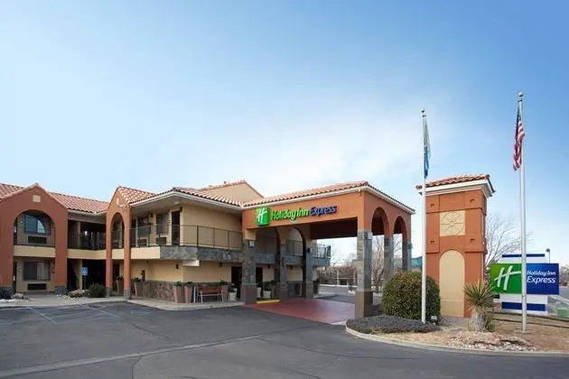 SureStay Plus Hotel by BW Albuquerque I40 Eubanks