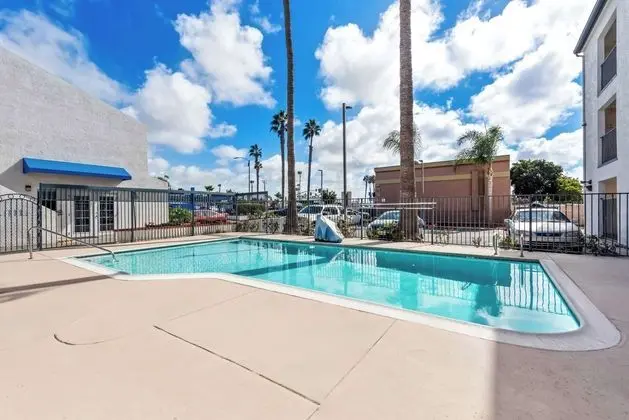 SureStay Plus Hotel by BW Chula Vista West - Havuz