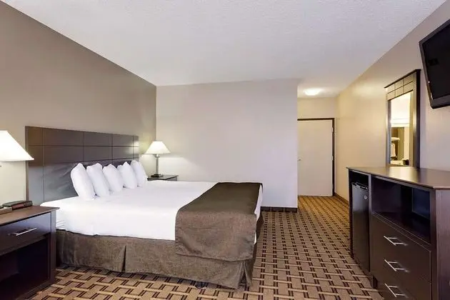 SureStay Plus Hotel by BW Coralville Iowa City