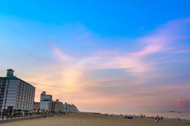 SureStay Studio by Best Western Virginia Beach Oceanfront - Plaj