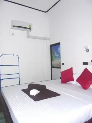 Surf Bay Resort