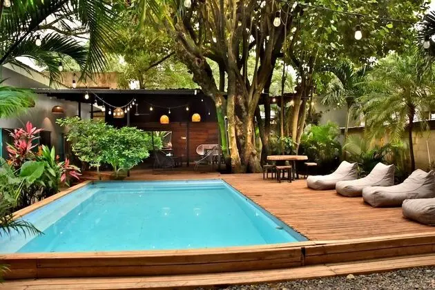 surf house