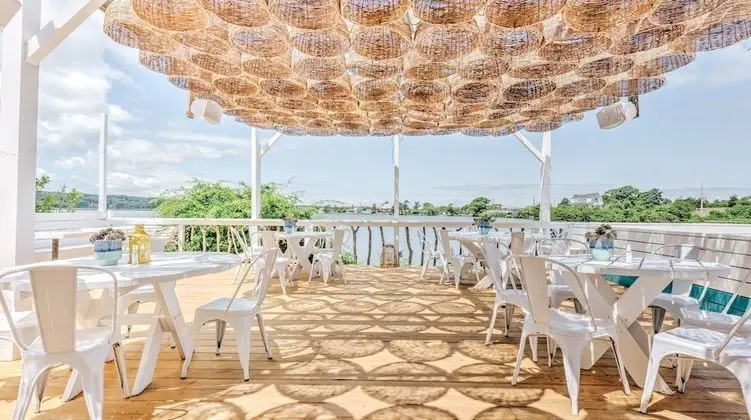 The Surf Lodge - Yerinde Yemek