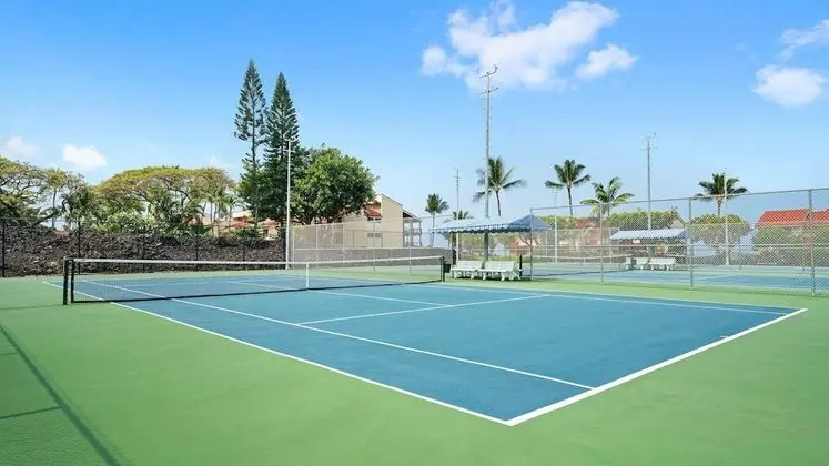 Surf & Racquet Club #24