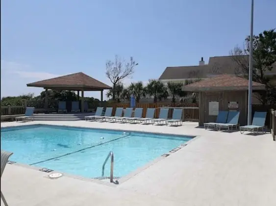 Surf Suites - Havuz