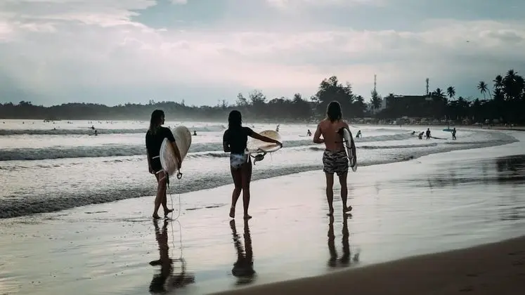 Surf & Yoga Mirissa - Plaj