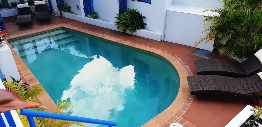 Surfers Beach Resort 2 - Havuz