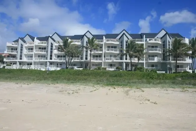 Surfers Horizons Resort - Plaj