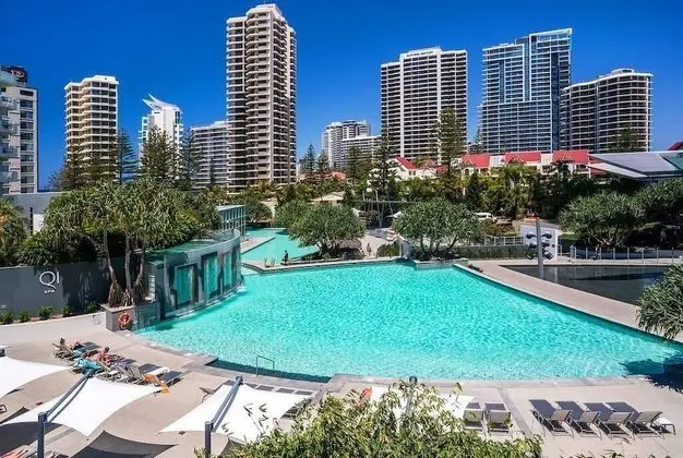Surfers Paradise Ocean view - Havuz