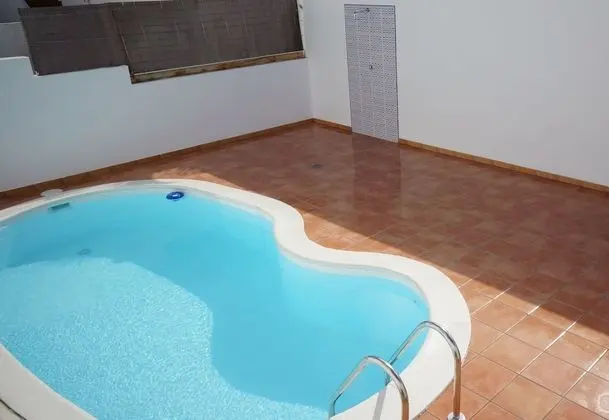 Surfers Retreat - Hostel - Adults Only - Havuz