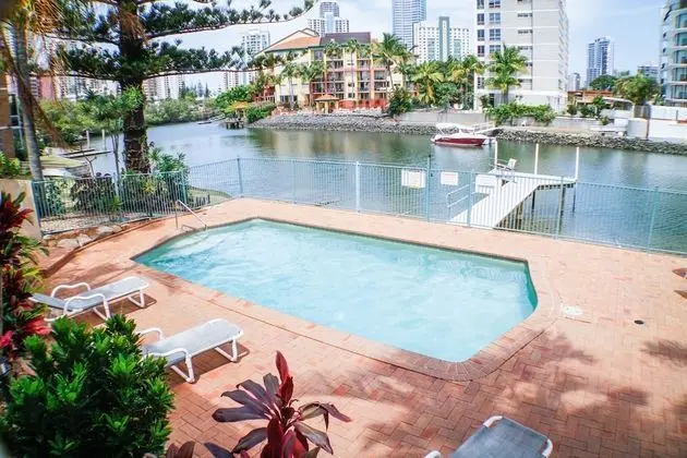 Surfers Riverside Apartments