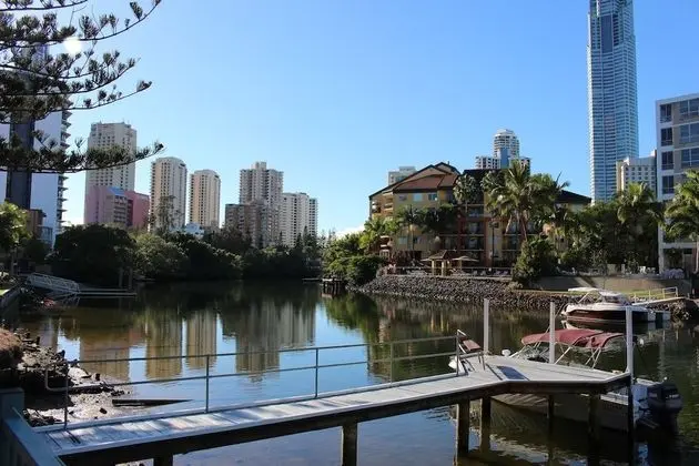 Surfers Riverside Apartments - Dış Mekan