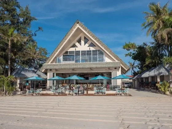 Surfrider Resort Hotel