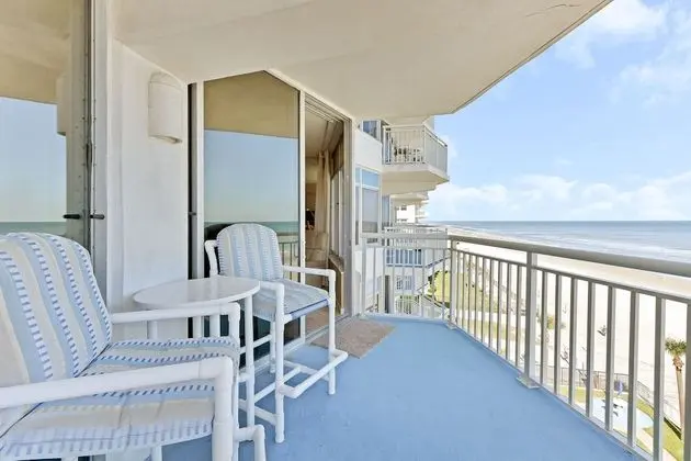 Surfside Condo 503 by Vtrips