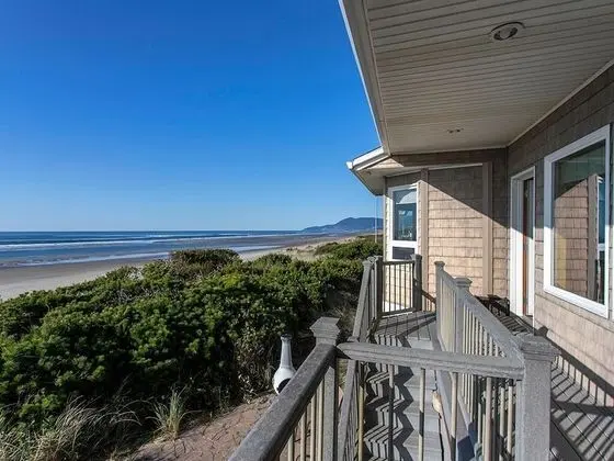 Surfside Getaway