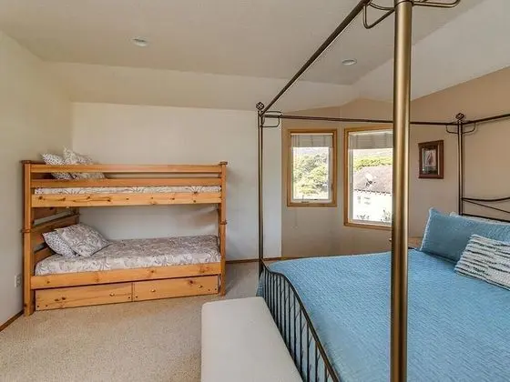 Surfside Getaway - Oda